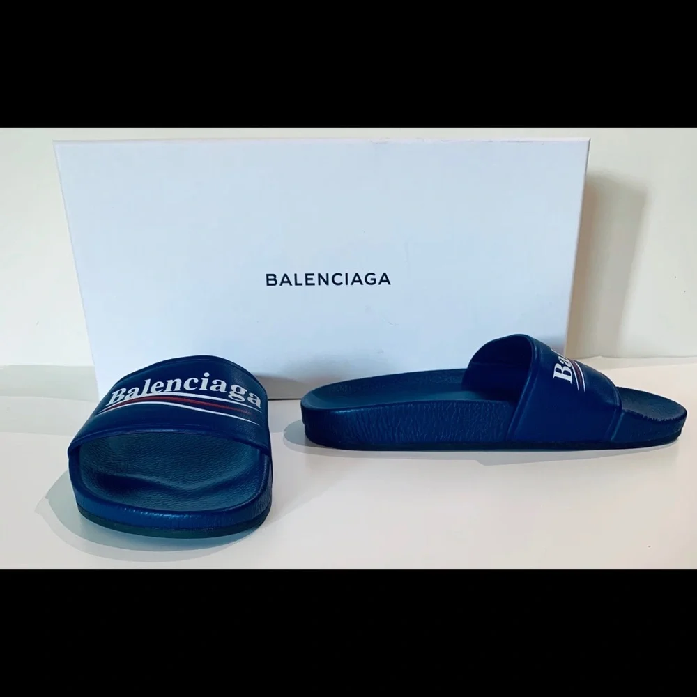 Balenciaga Womens Campaign Logo Size 5B Leather Pool Side Sildes NIB - MSRP $595 - Picture 2 of 12